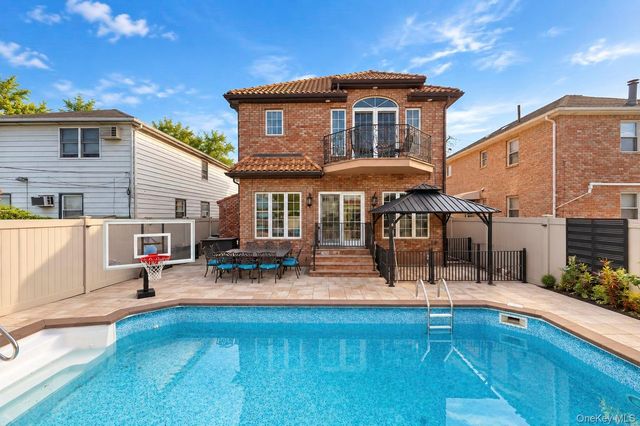 157-35 19th Avenue, Whitestone, NY 11357