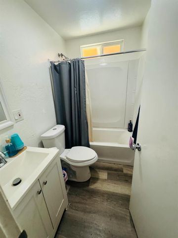 1335 Olive Avenue, Sanger, CA 93657