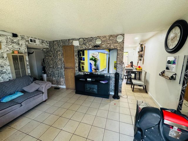 1335 Olive Avenue, Sanger, CA 93657