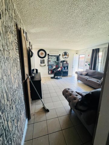 1335 Olive Avenue, Sanger, CA 93657