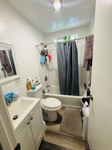 1335 Olive Avenue, Sanger, CA 93657