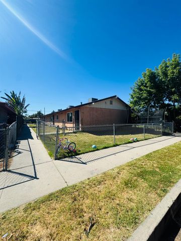 1335 Olive Avenue, Sanger, CA 93657