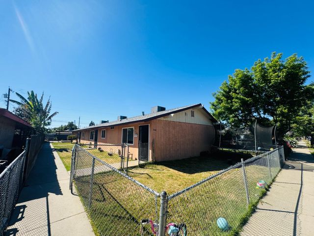 1335 Olive Avenue, Sanger, CA 93657