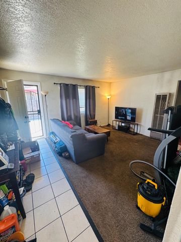 1335 Olive Avenue, Sanger, CA 93657