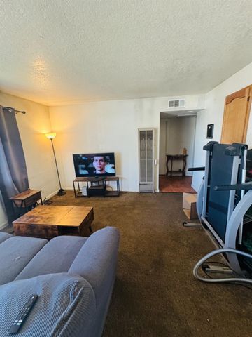 1335 Olive Avenue, Sanger, CA 93657