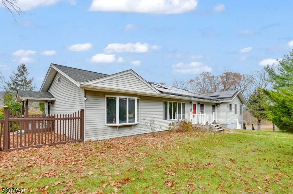 699 E Shore Rd, West Milford Twp., NJ 07421