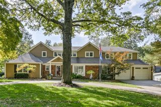10318 Sagamore Road, Leawood, KS 66206