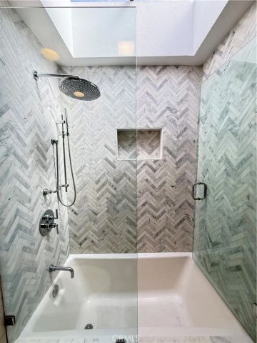 260 Cagney Lane 317, Newport Beach, CA 92663