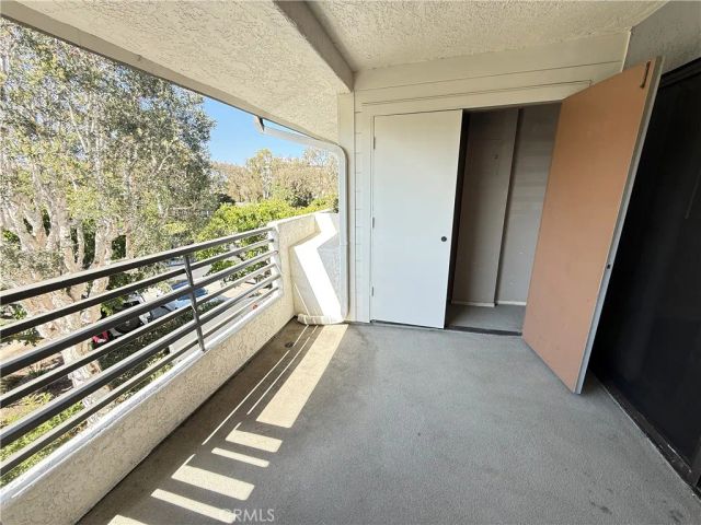 260 Cagney Lane 317, Newport Beach, CA 92663