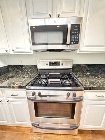 260 Cagney Lane 317, Newport Beach, CA 92663
