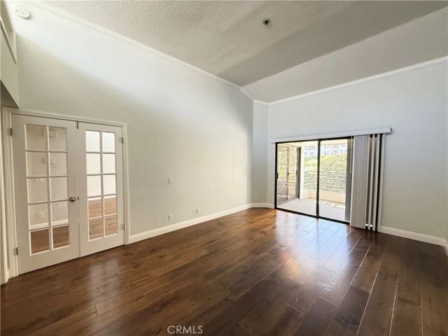 260 Cagney Lane 317, Newport Beach, CA 92663