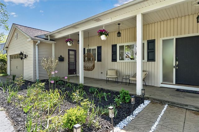 41 Country Club Drive, Pittsford, NY 14618