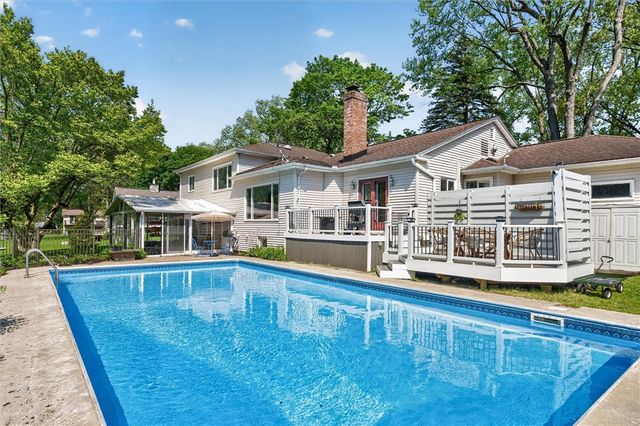 41 Country Club Drive, Pittsford, NY 14618