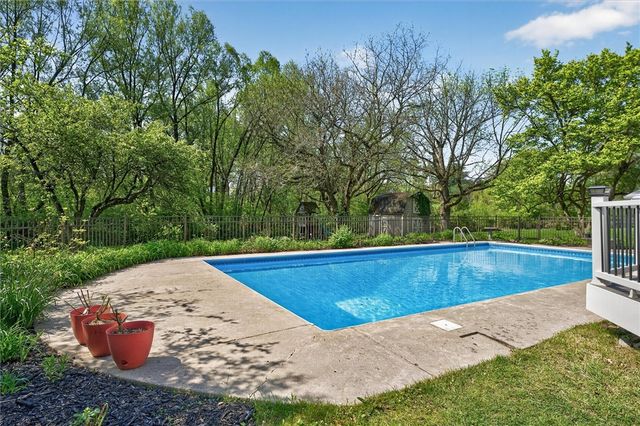 41 Country Club Drive, Pittsford, NY 14618