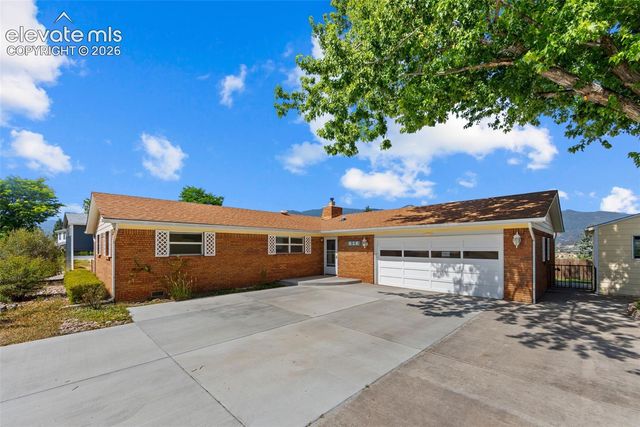 626 Pioneer Lane, Colorado Springs, CO 80904