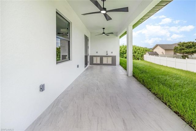 907 Sunniland BLVD, Lehigh Acres, FL 33971