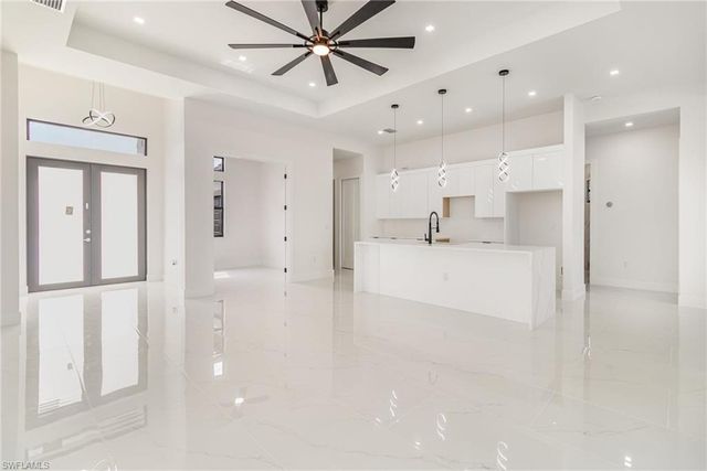 907 Sunniland BLVD, Lehigh Acres, FL 33971