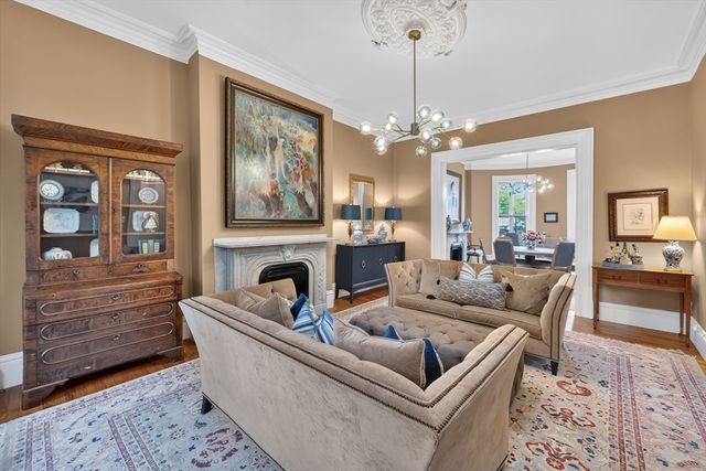 27 Mattoon Street, Springfield, MA 01105