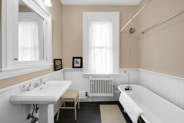 27 Mattoon Street, Springfield, MA 01105