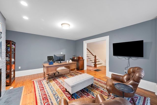 27 Mattoon Street, Springfield, MA 01105