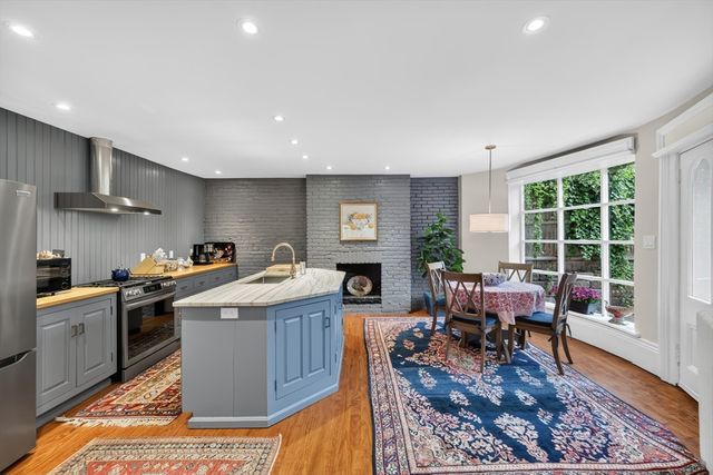 27 Mattoon Street, Springfield, MA 01105