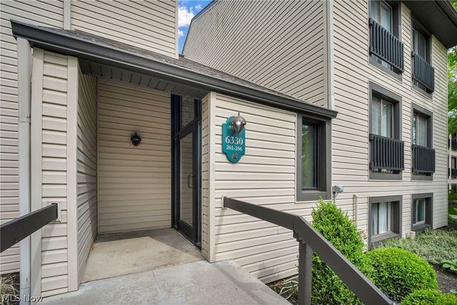 6330 Greenwood 205, Northfield, OH 44067