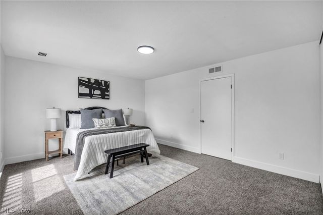 6330 Greenwood 205, Northfield, OH 44067