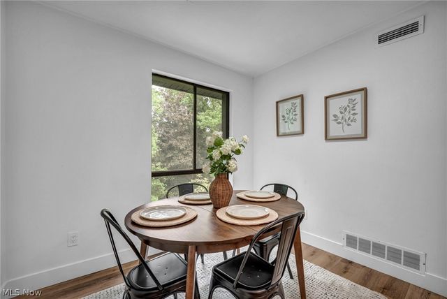 6330 Greenwood 205, Northfield, OH 44067