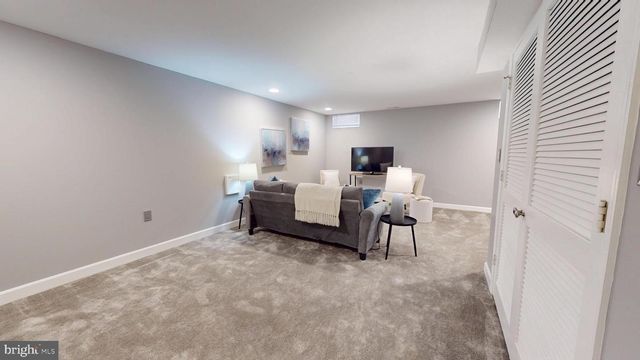 9255 RIDGEFIELD CIR, Frederick, MD 21701