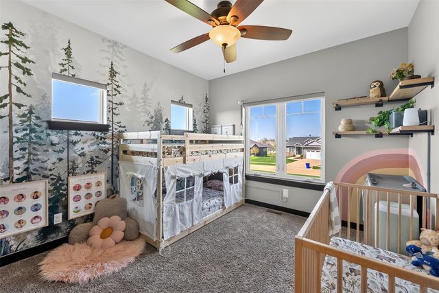 2040 Stone Creek Cir, North Liberty, IA 52317