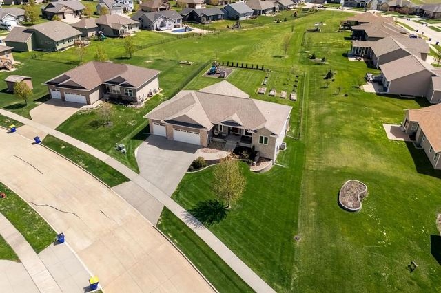 2040 Stone Creek Cir, North Liberty, IA 52317