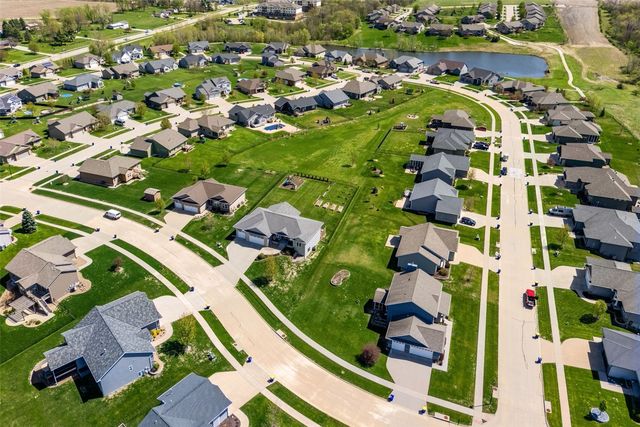 2040 Stone Creek Cir, North Liberty, IA 52317