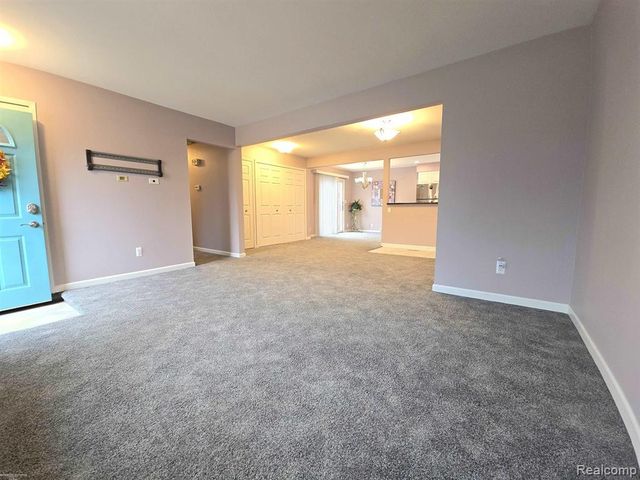 2722 Sparta Drive, Troy, MI 48083