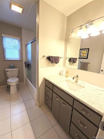 2722 Sparta Drive, Troy, MI 48083