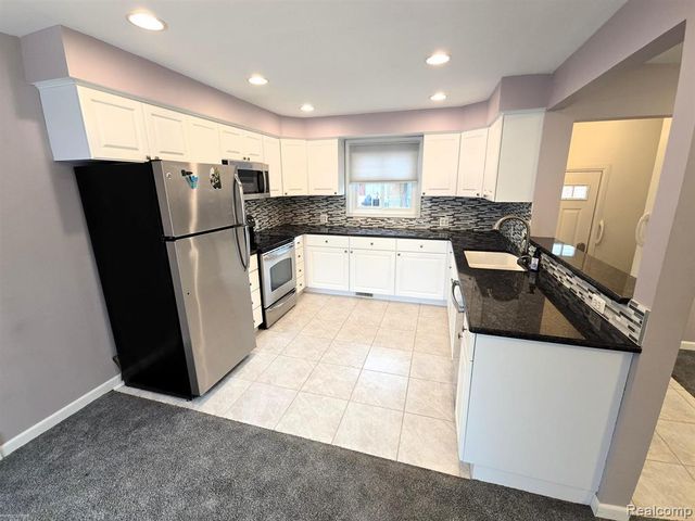 2722 Sparta Drive, Troy, MI 48083