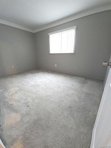 2722 Sparta Drive, Troy, MI 48083
