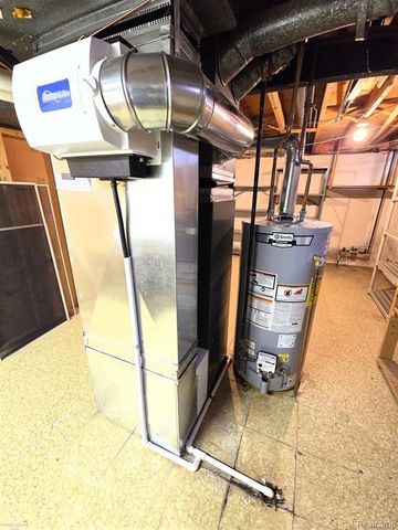 2722 Sparta Drive, Troy, MI 48083