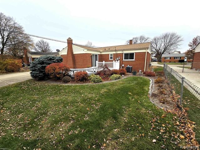 2722 Sparta Drive, Troy, MI 48083