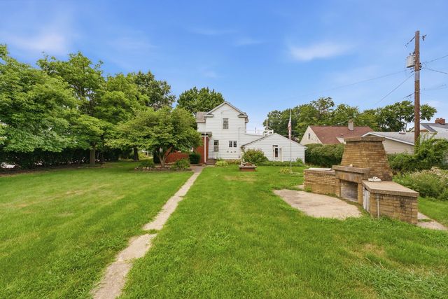 1854 27th Street, Moline, IL 61265
