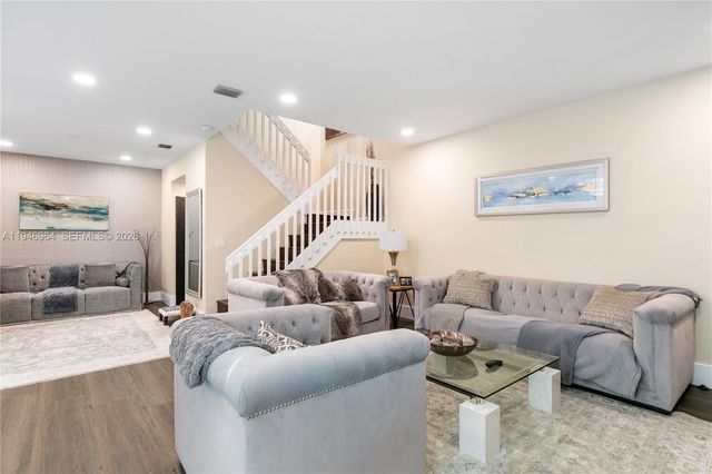 1564 Yellowheart Way 1564, Hollywood, FL 33019