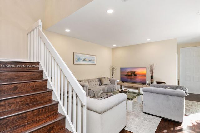 1564 Yellowheart Way 1564, Hollywood, FL 33019