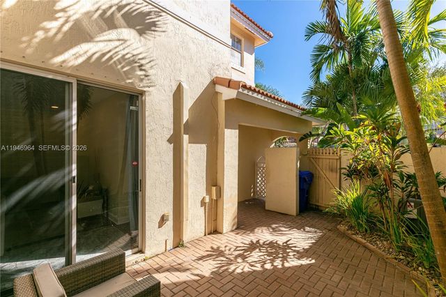 1564 Yellowheart Way 1564, Hollywood, FL 33019