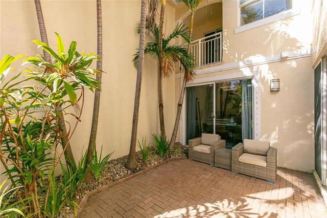 1564 Yellowheart Way 1564, Hollywood, FL 33019