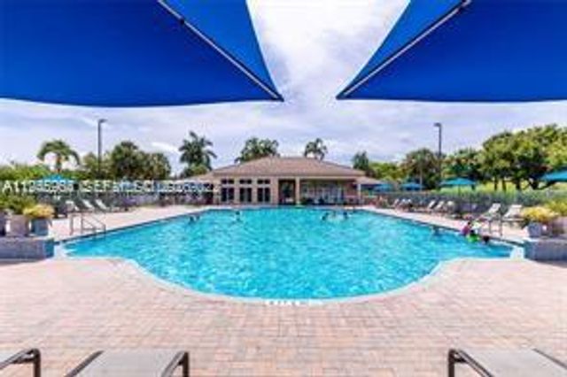 1564 Yellowheart Way 1564, Hollywood, FL 33019