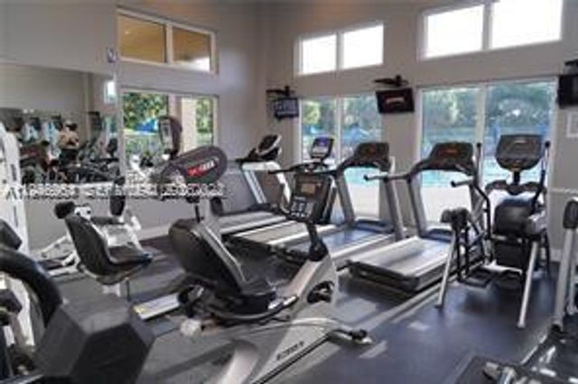 1564 Yellowheart Way 1564, Hollywood, FL 33019