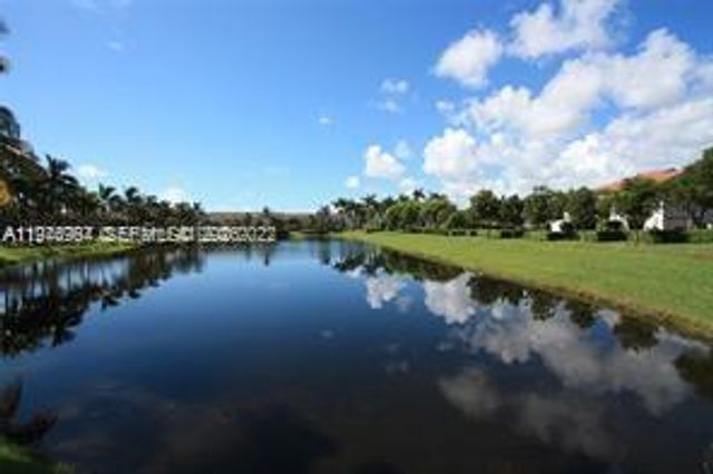 1564 Yellowheart Way 1564, Hollywood, FL 33019