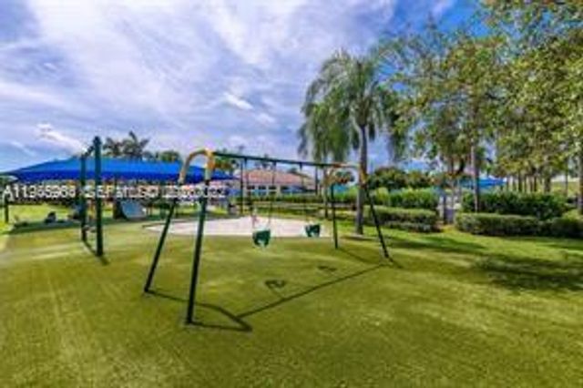 1564 Yellowheart Way 1564, Hollywood, FL 33019