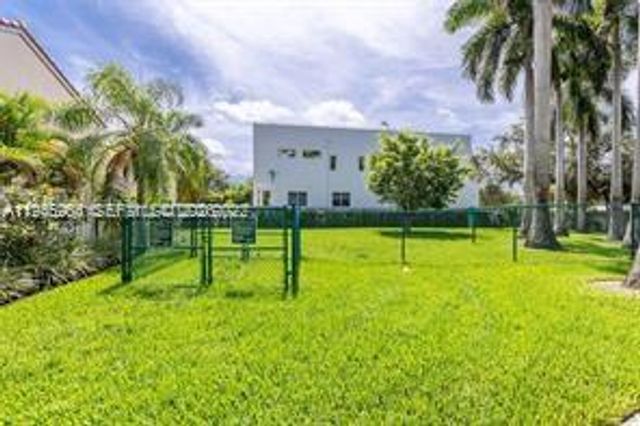 1564 Yellowheart Way 1564, Hollywood, FL 33019