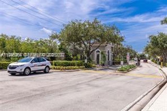 1564 Yellowheart Way 1564, Hollywood, FL 33019