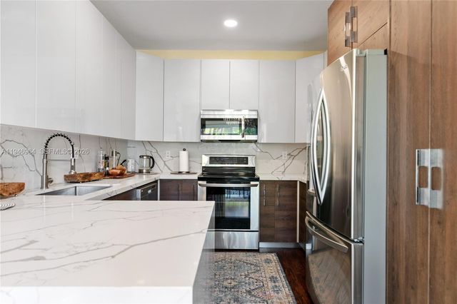 1564 Yellowheart Way 1564, Hollywood, FL 33019